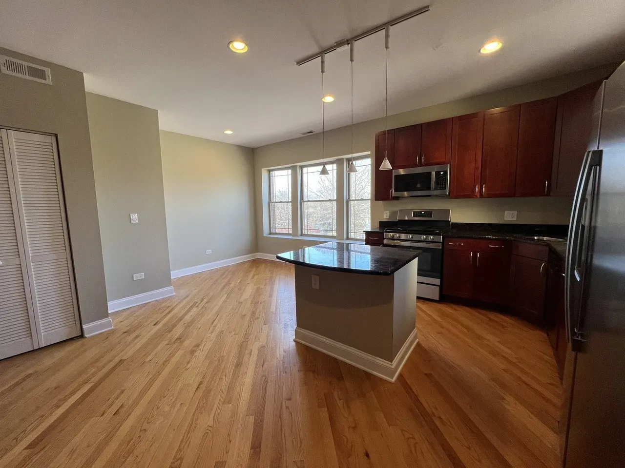 911 Maple Ave   60202 60202-unit#3N-Evanston-IL