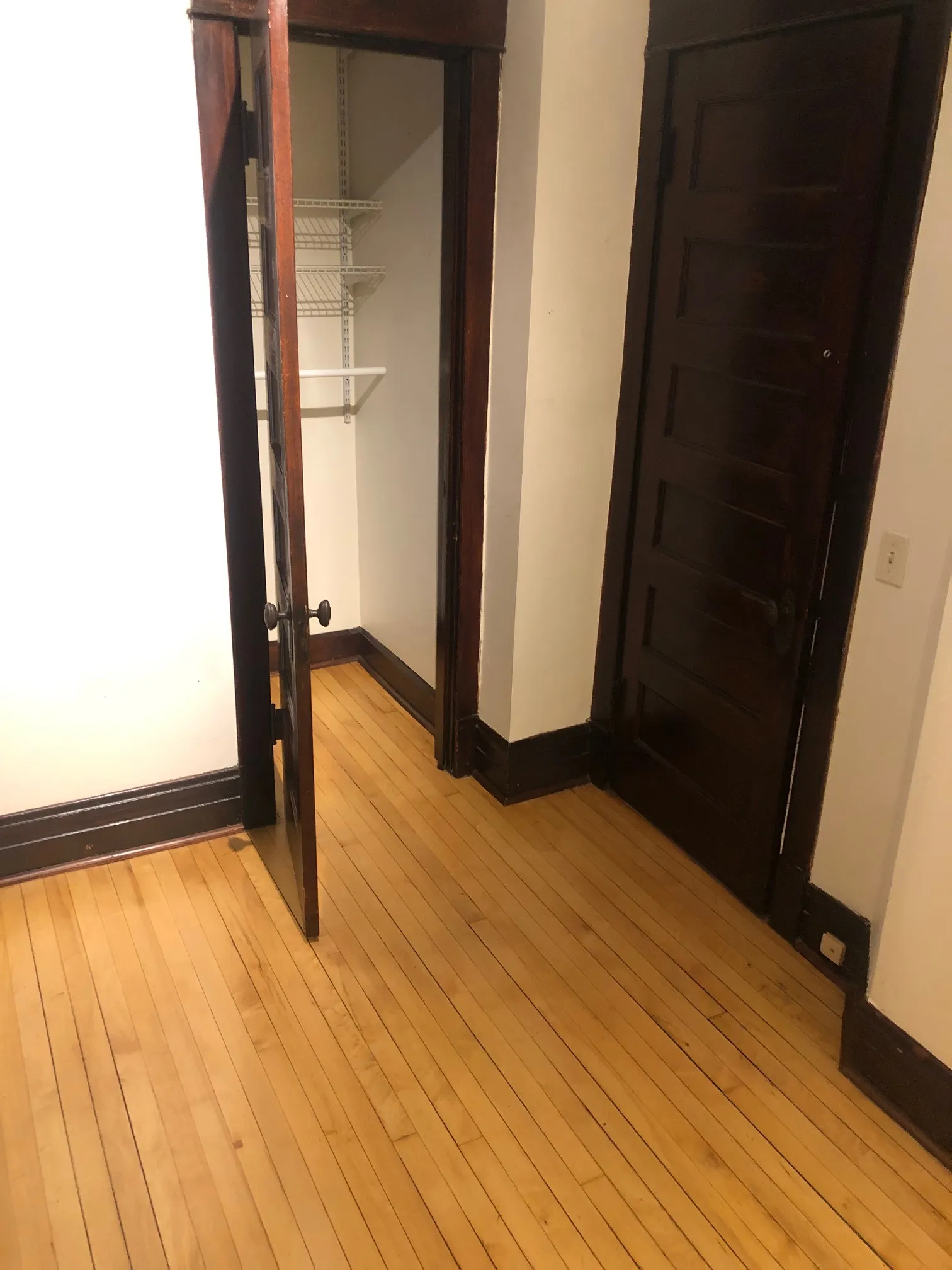 1539 N CLAREMONT AVE 60622-1539 N. Claremont-unit#02-Chicago-IL