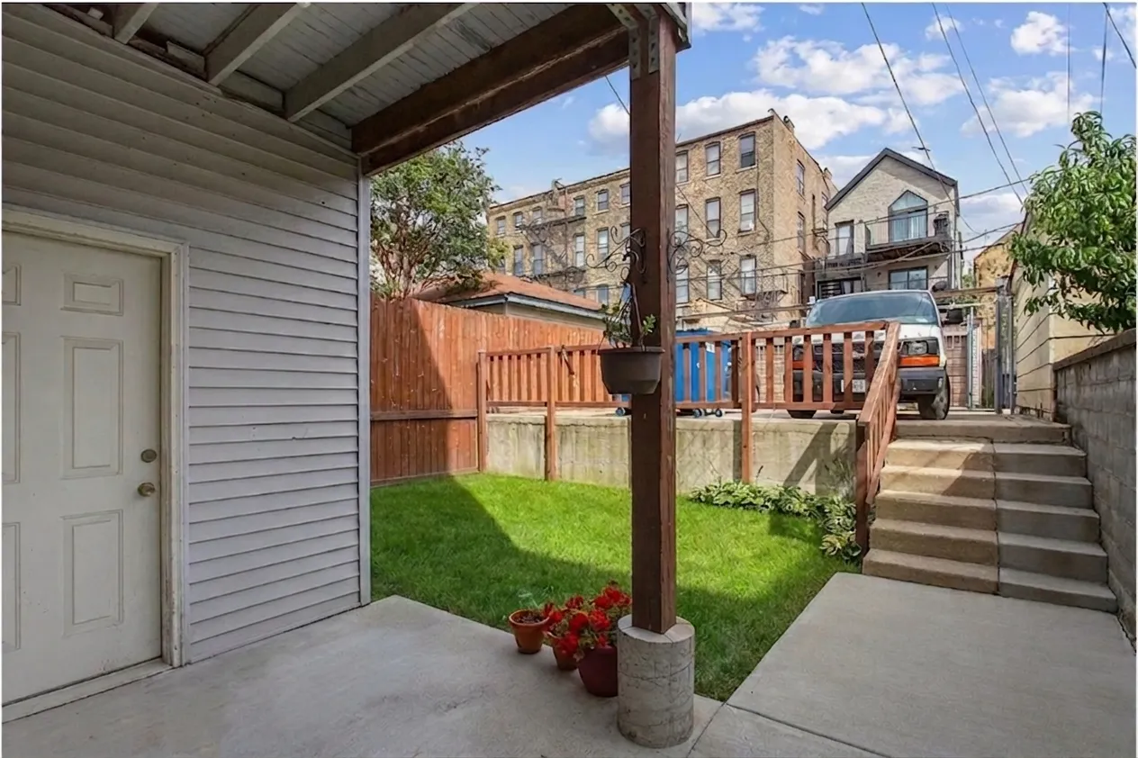1247 N Cleaver St   60642 60642-unit#R-Chicago-IL