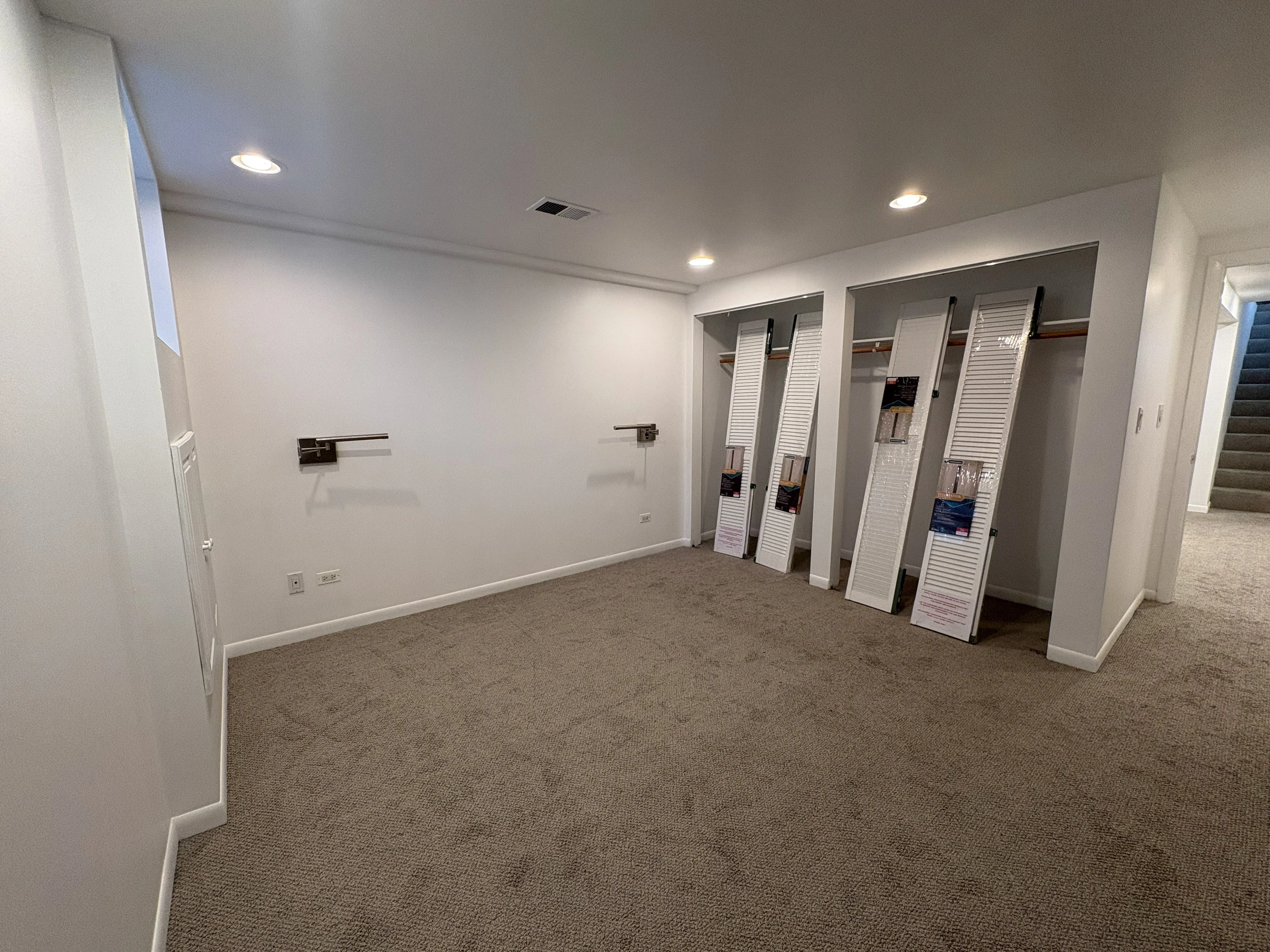 610 W Briar Pl   60657 60657-Two Flat-unit#1-Chicago-IL