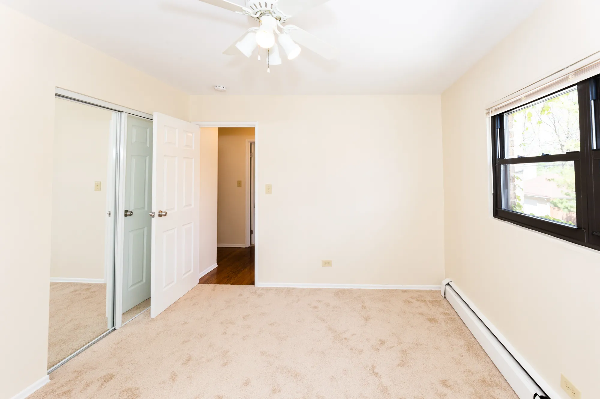 1644 W Sherwin Ave 60626 60626-unit#2C-Chicago-IL