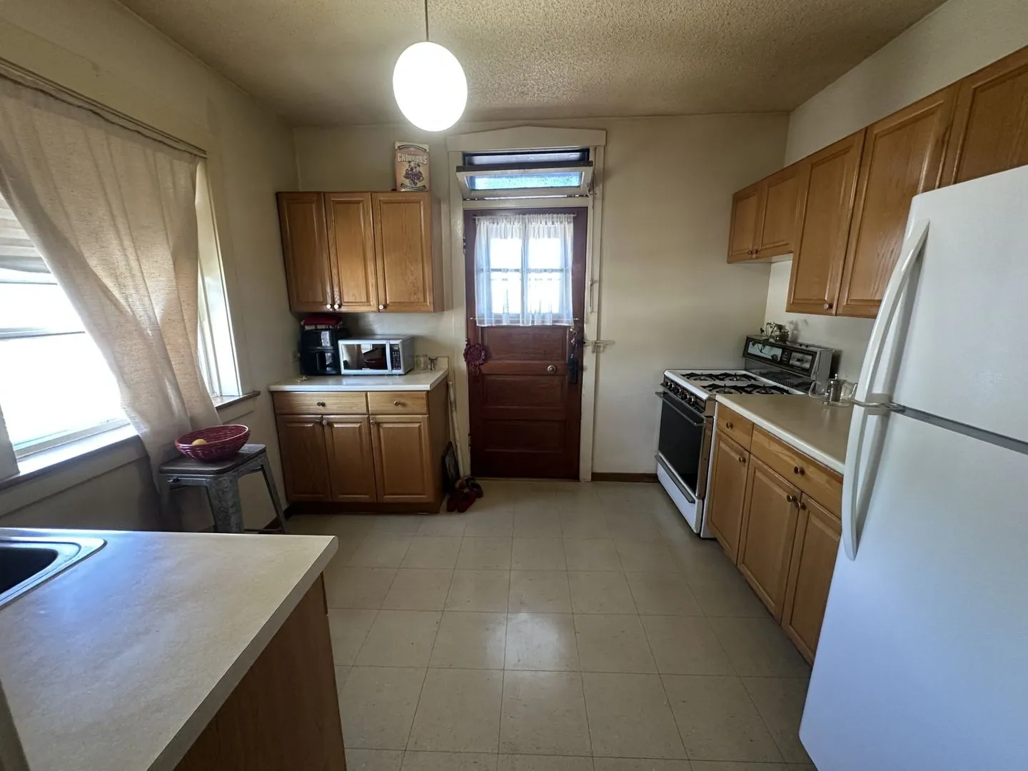 6234 N Bell Ave   60659 60659-Chicago-IL