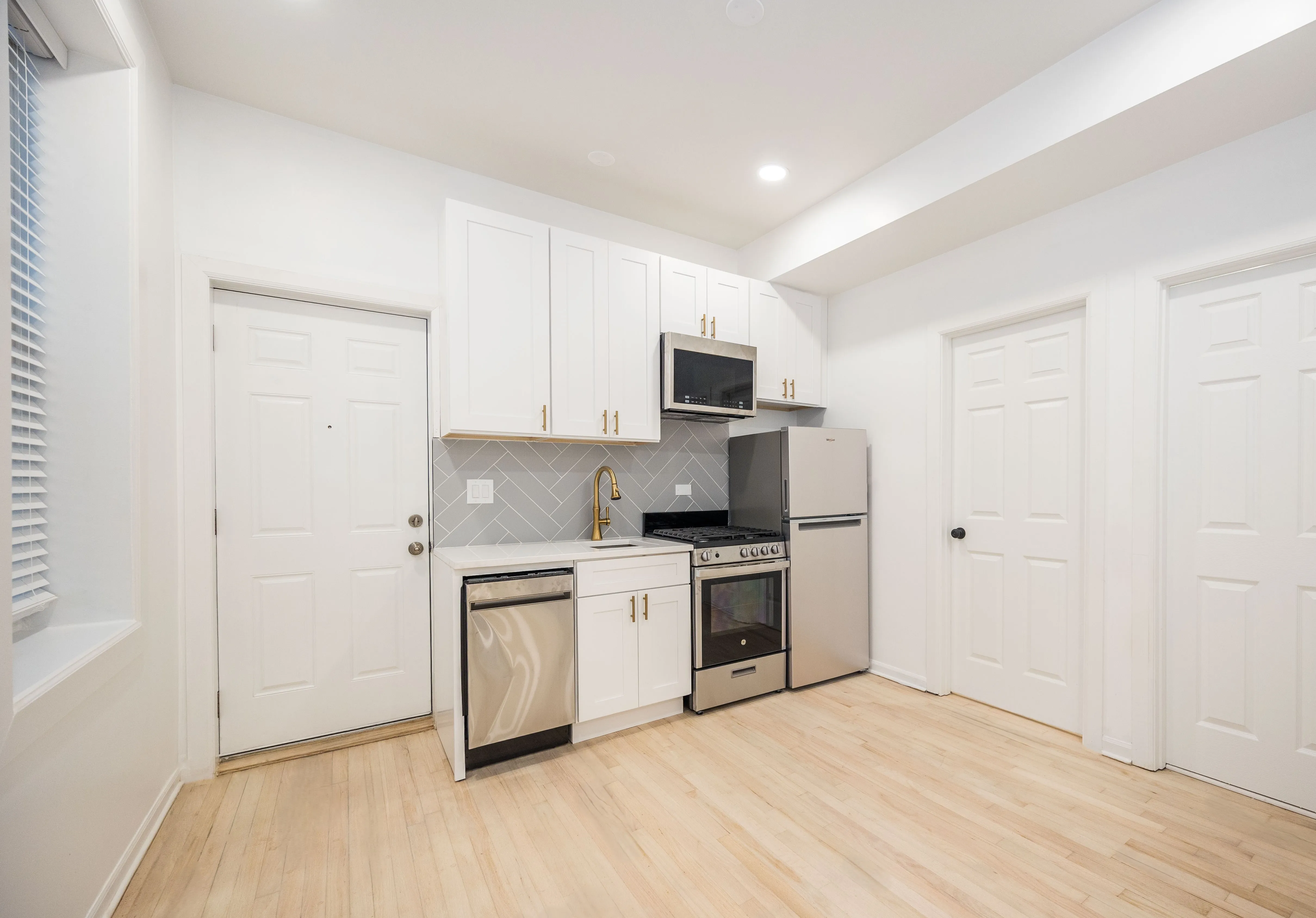 1247 N Cleaver St   60642 60642-unit#R-Chicago-IL