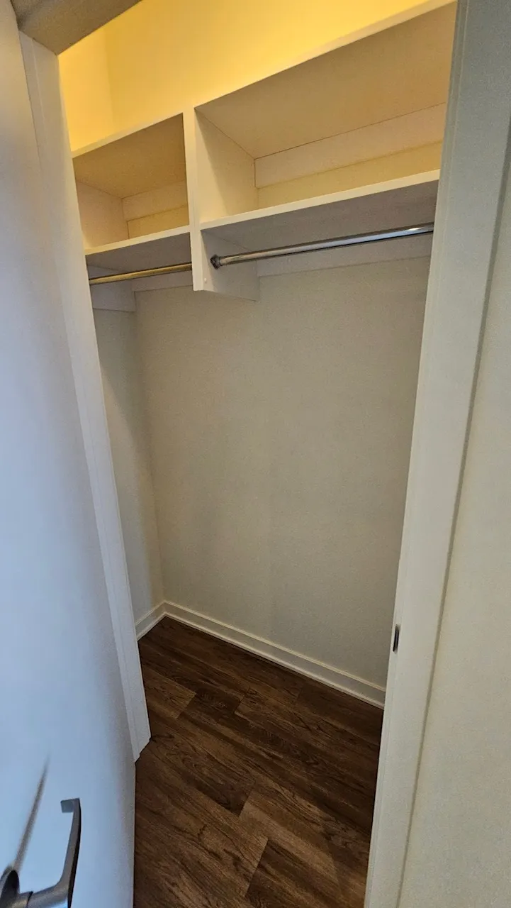 805 N La Salle Dr   60610 60610-unit#404-Chicago-IL