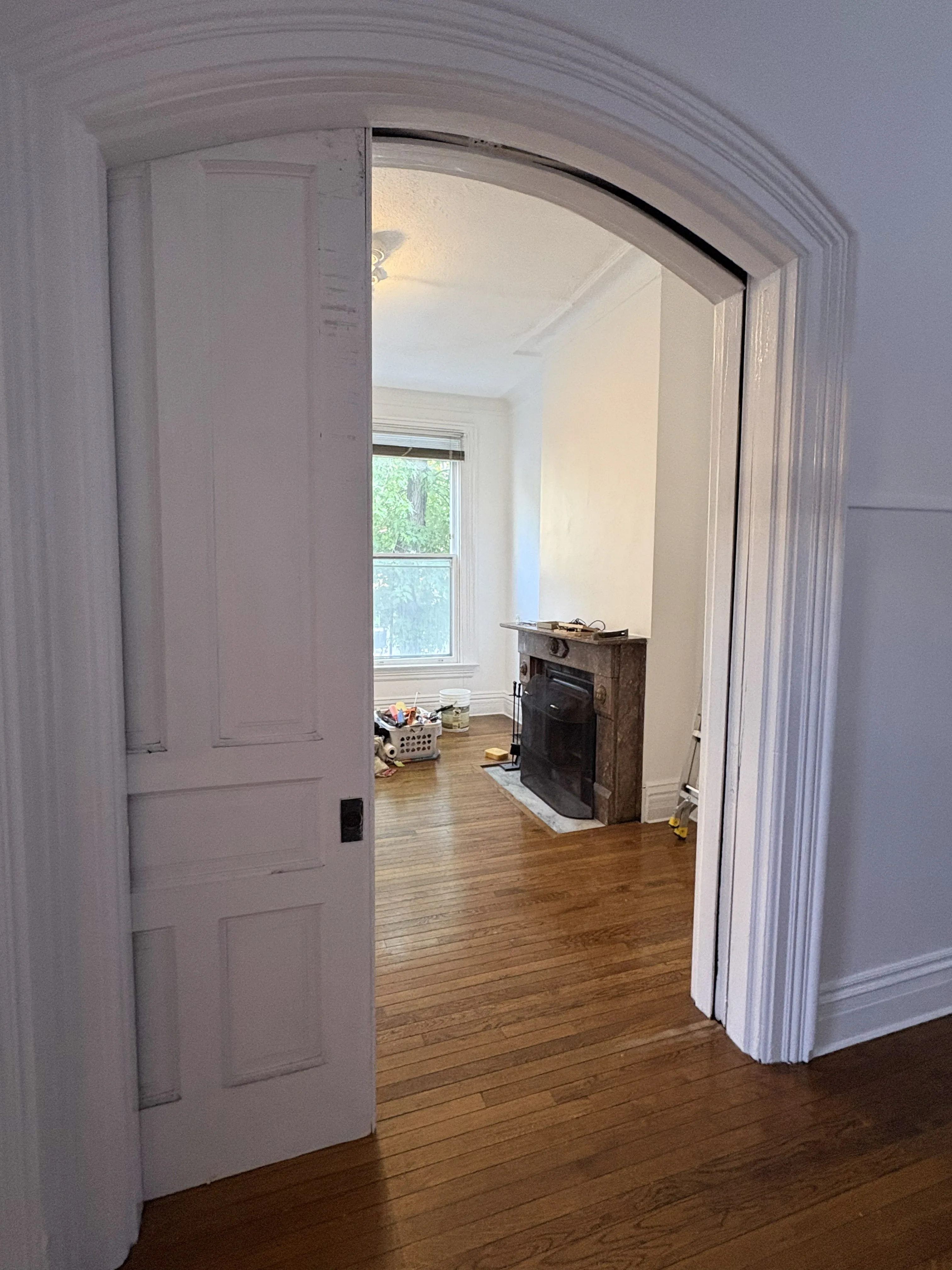 610 W Briar Pl   60657 60657-Two Flat-unit#1-Chicago-IL