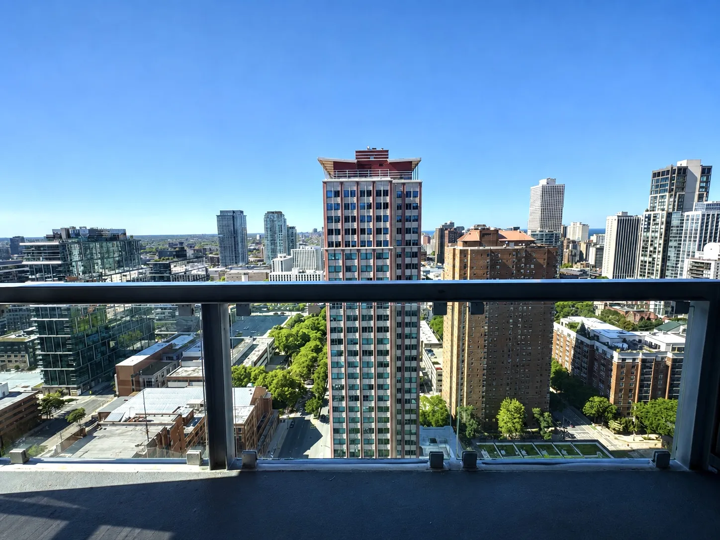 805 N La Salle Dr   60610 60610-unit#404-Chicago-IL