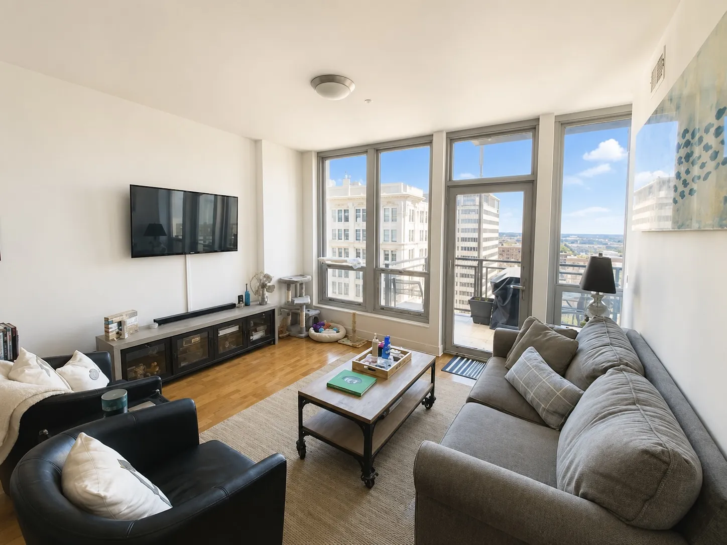 565 W Quincy St 60661 60661-unit#1411-Chicago-IL