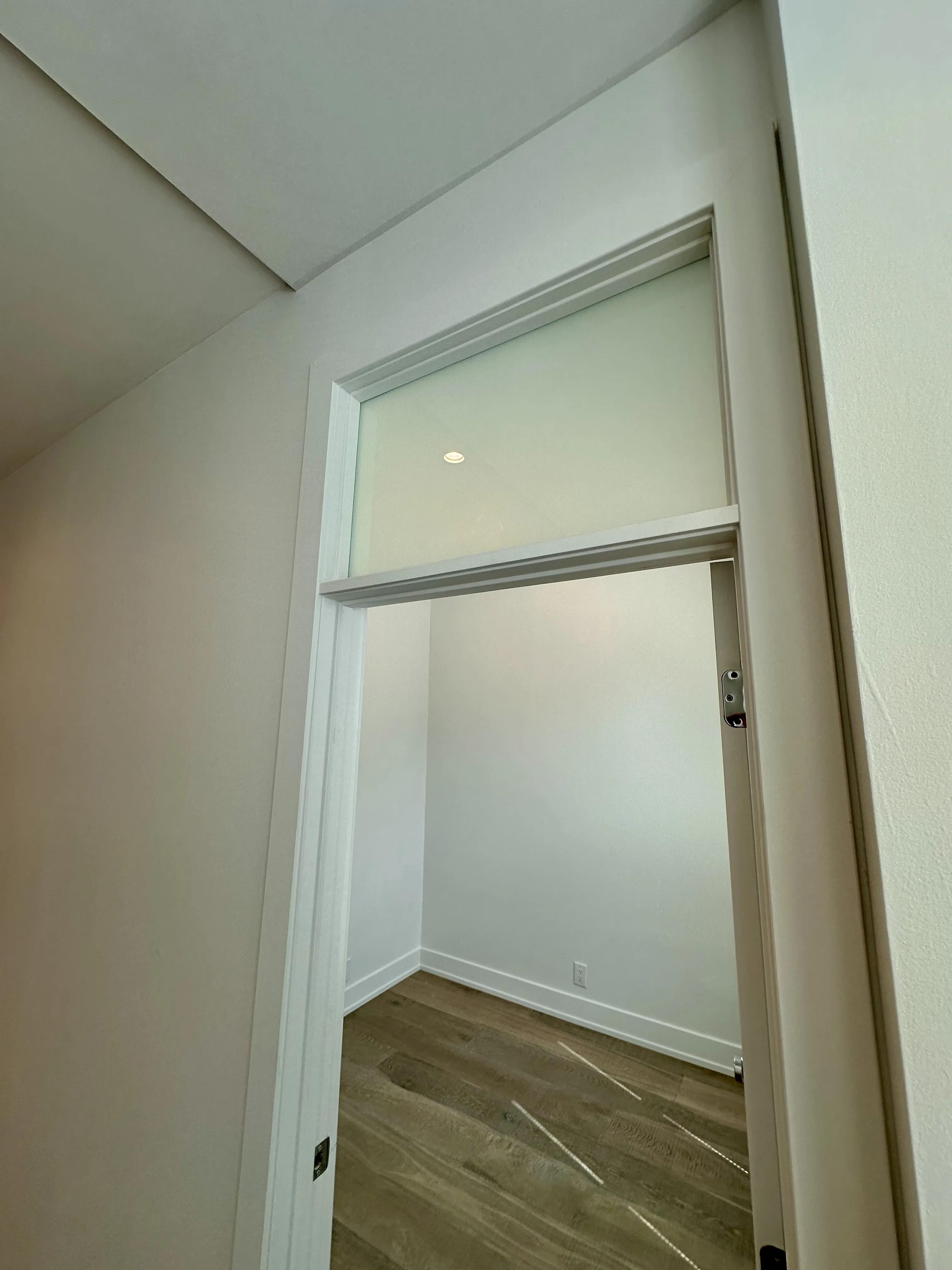 2950 N Sheffield Ave   60657 60657-unit#1F-Chicago-IL