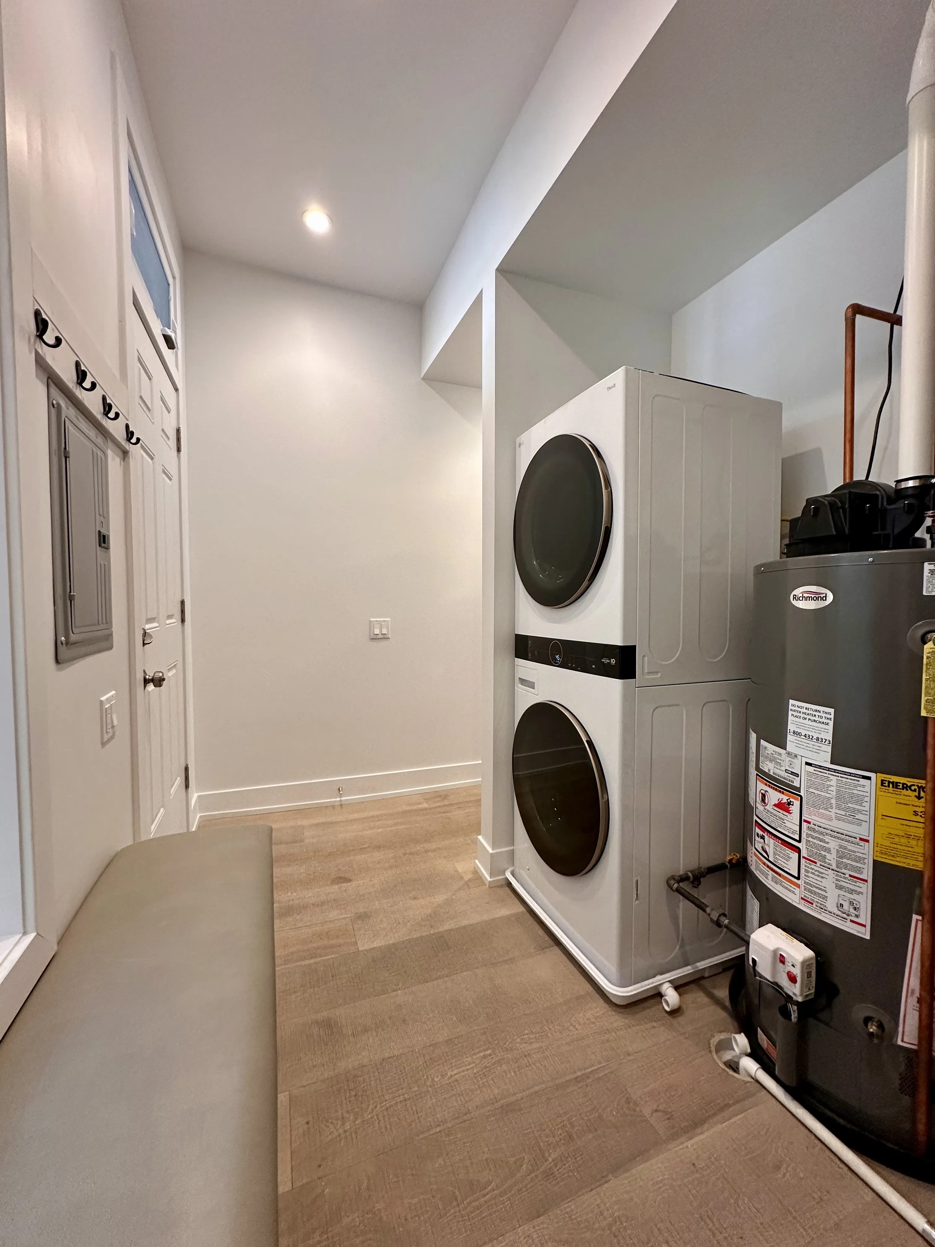 2950 N Sheffield Ave   60657 60657-unit#1F-Chicago-IL