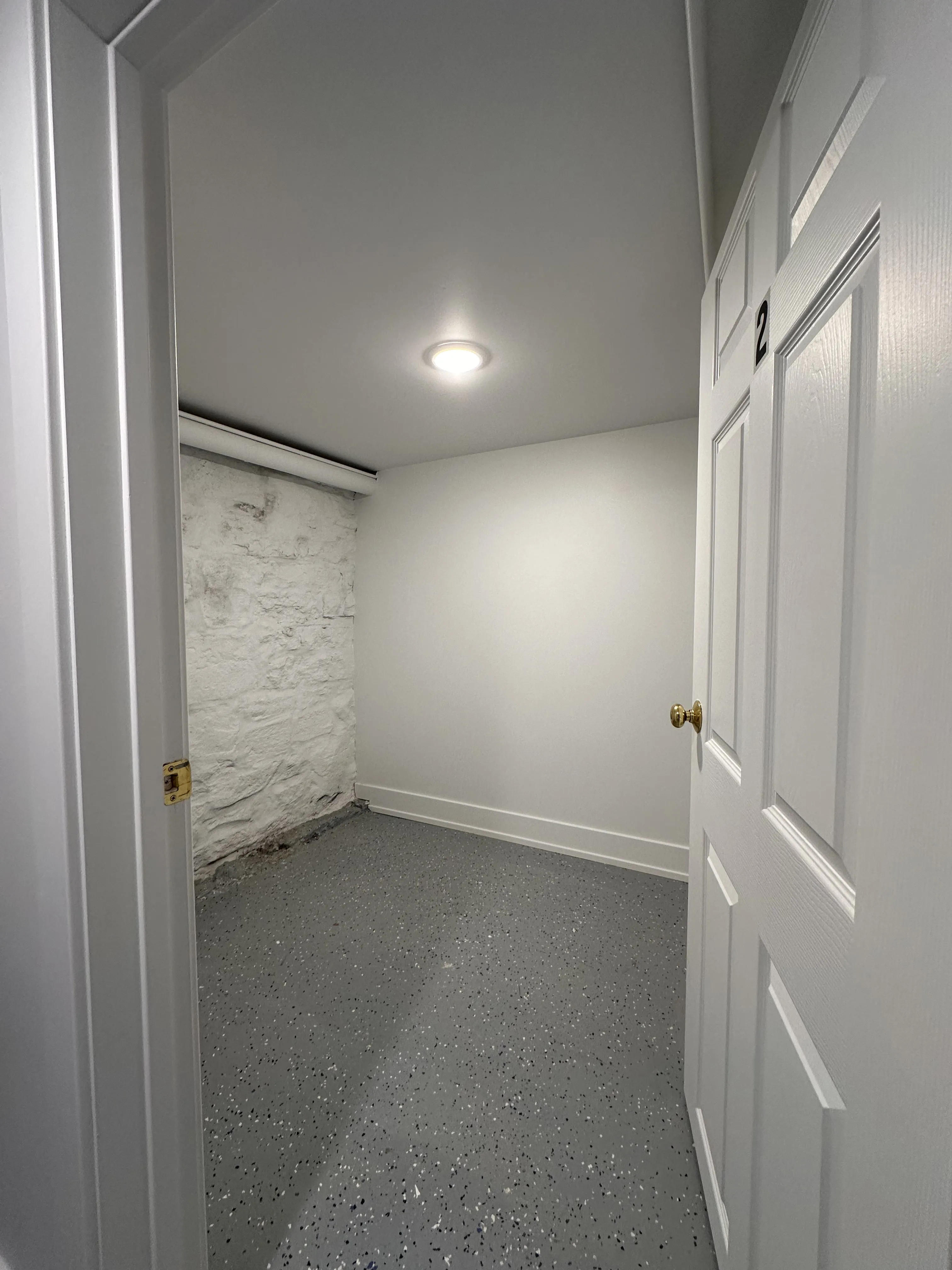 2950 N Sheffield Ave   60657 60657-unit#1F-Chicago-IL