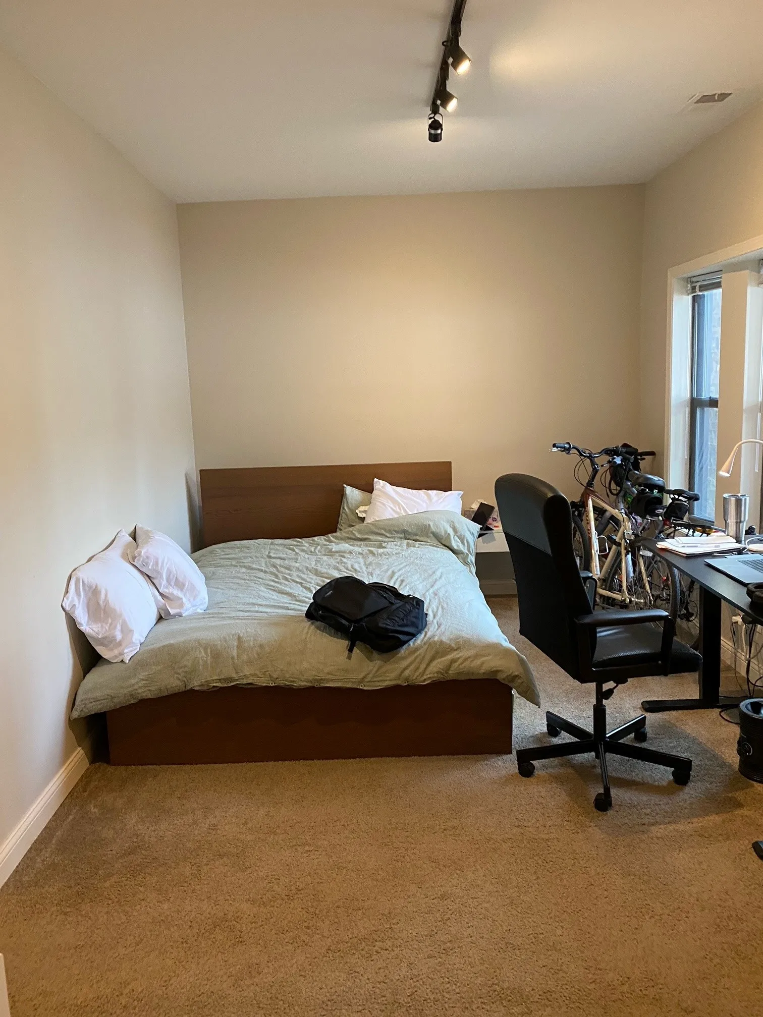 3180 N Clark St   60657 60657-Belmont Court-unit#J5-Chicago-IL