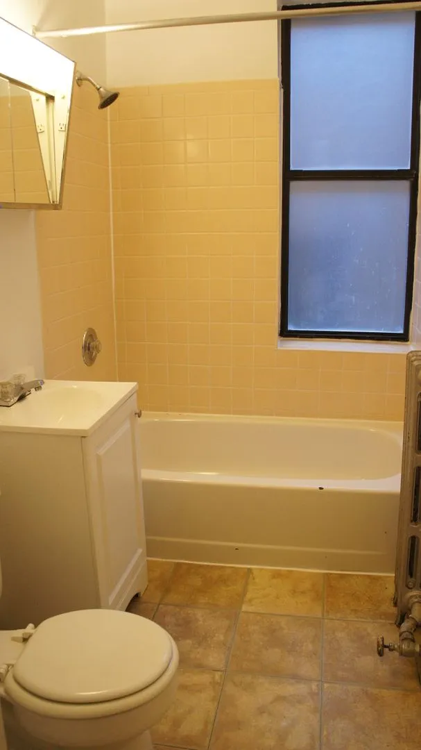 1532 N Kedzie Ave   60651 60651-unit#3E-Chicago-IL