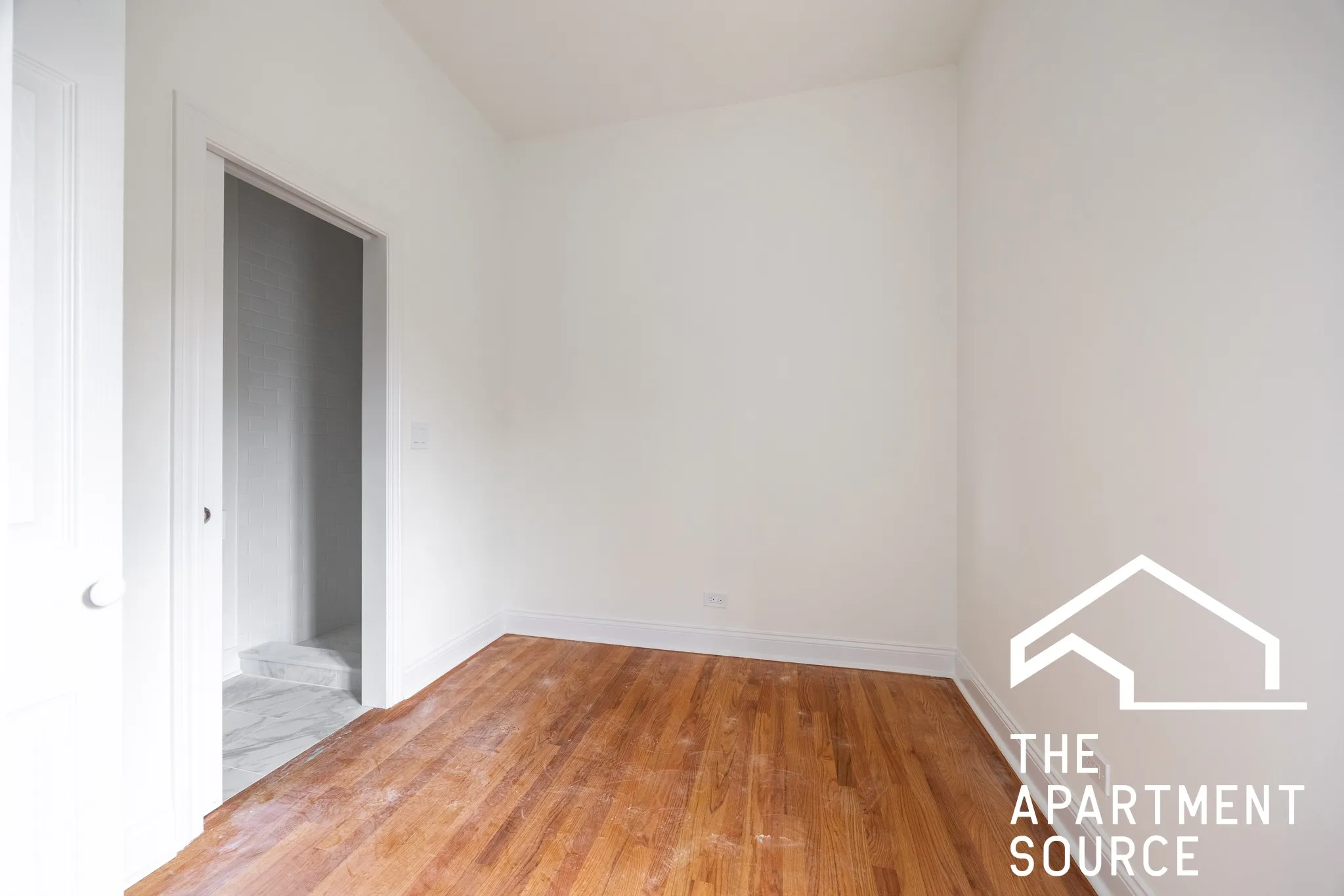 3107 N Harding Ave 60618 60618-unit#1N-Chicago-IL