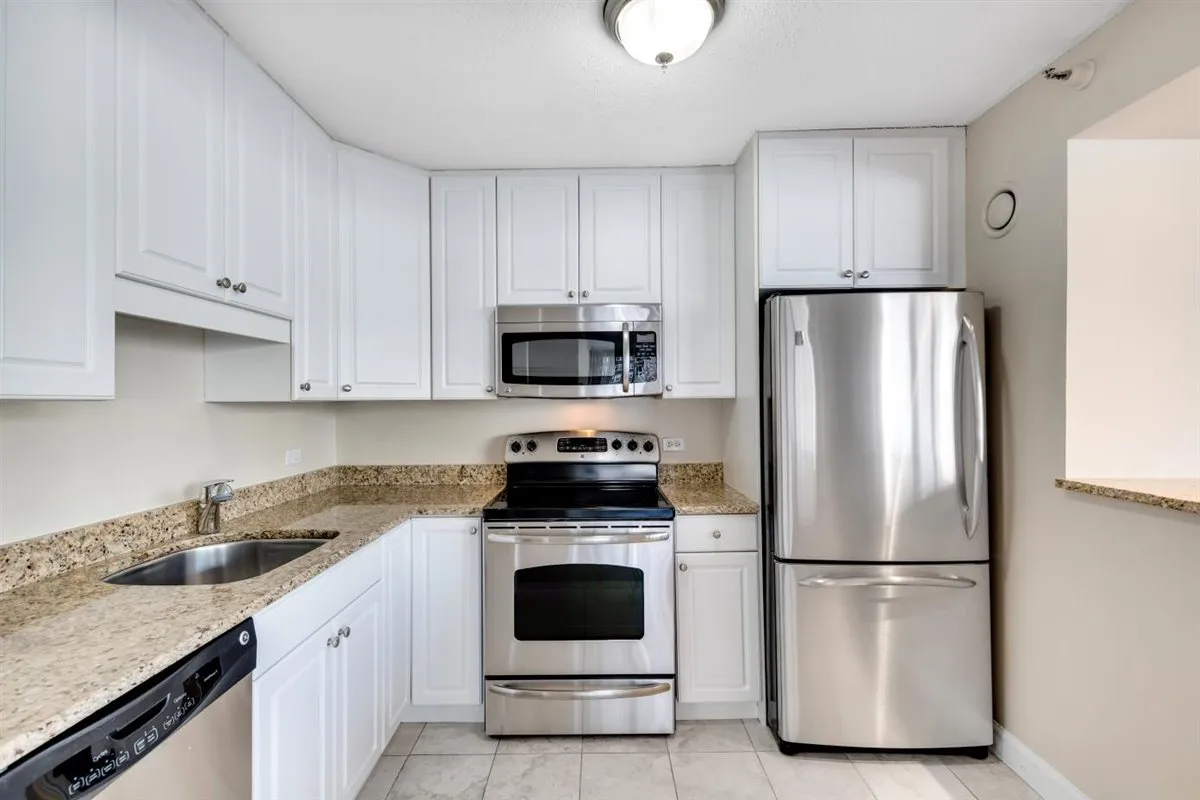 10 E Ontario St 60611 60611-unit#802-Chicago-IL
