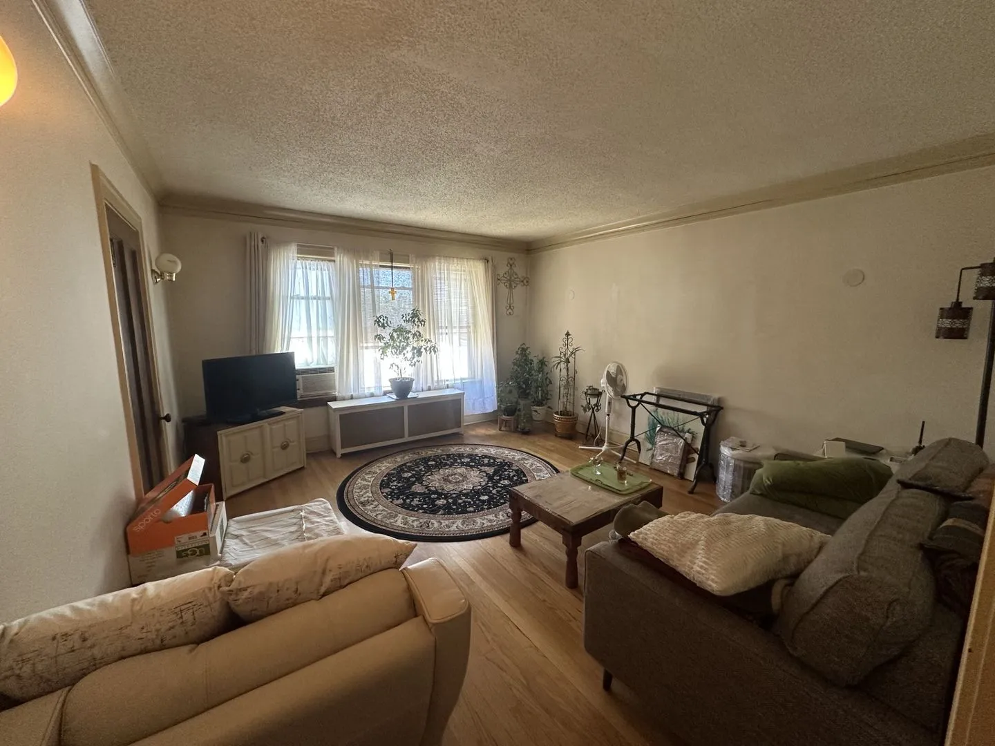 6234 N Bell Ave   60659 60659-Chicago-IL
