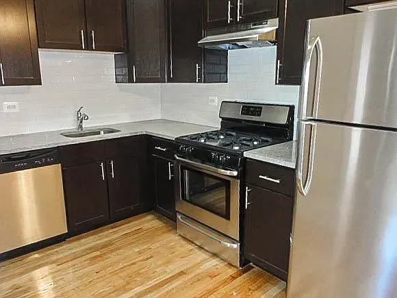 432 W Surf St   60657 60657-unit#103-Chicago-IL