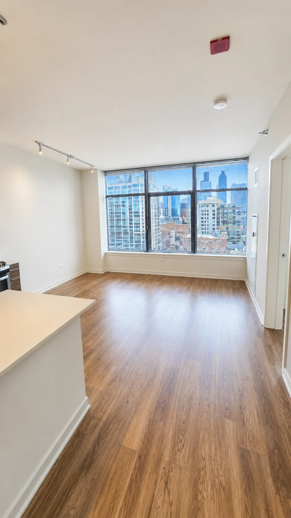 805 N La Salle Dr   60610 60610-unit#404-Chicago-IL