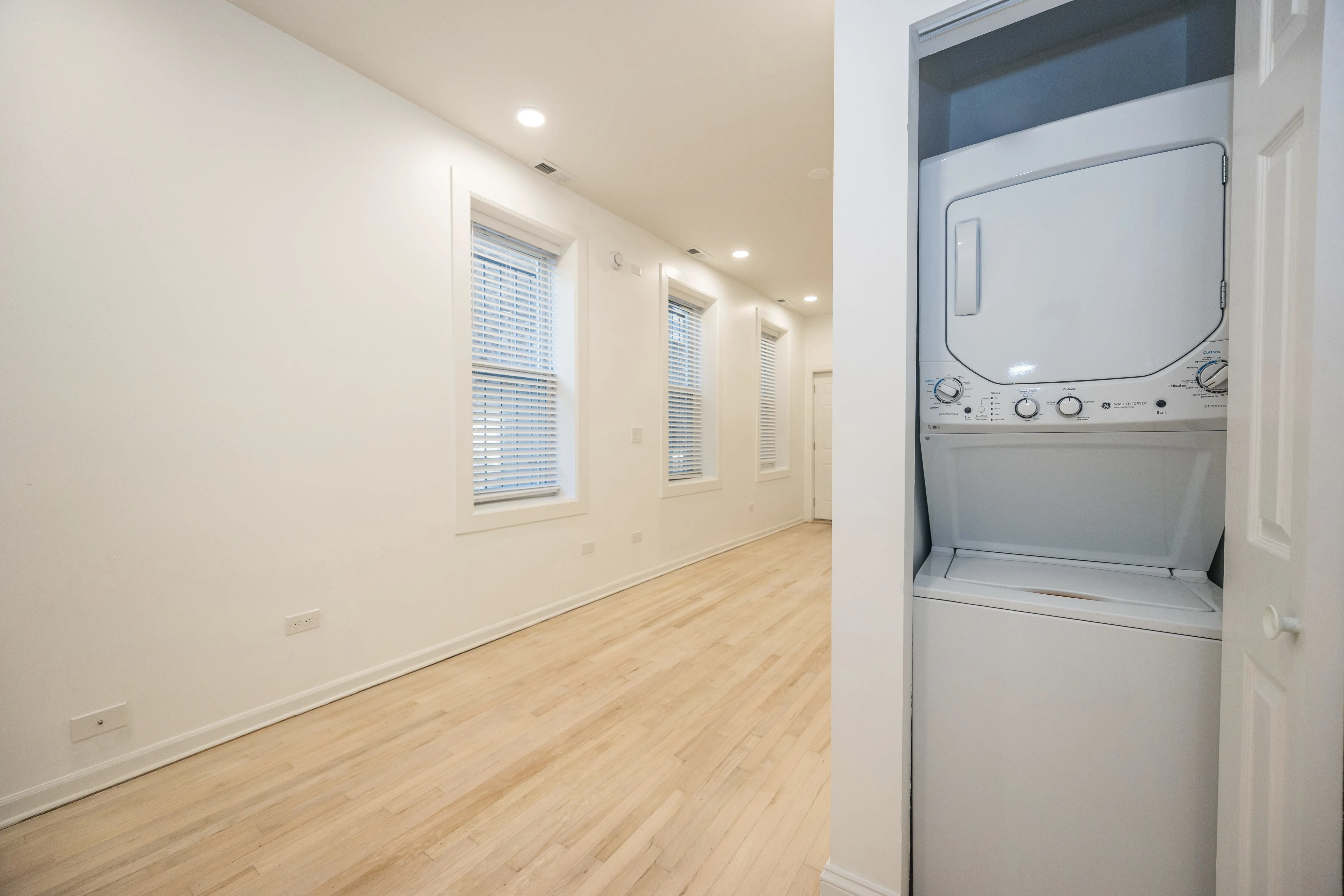 1247 N Cleaver St   60642 60642-unit#R-Chicago-IL