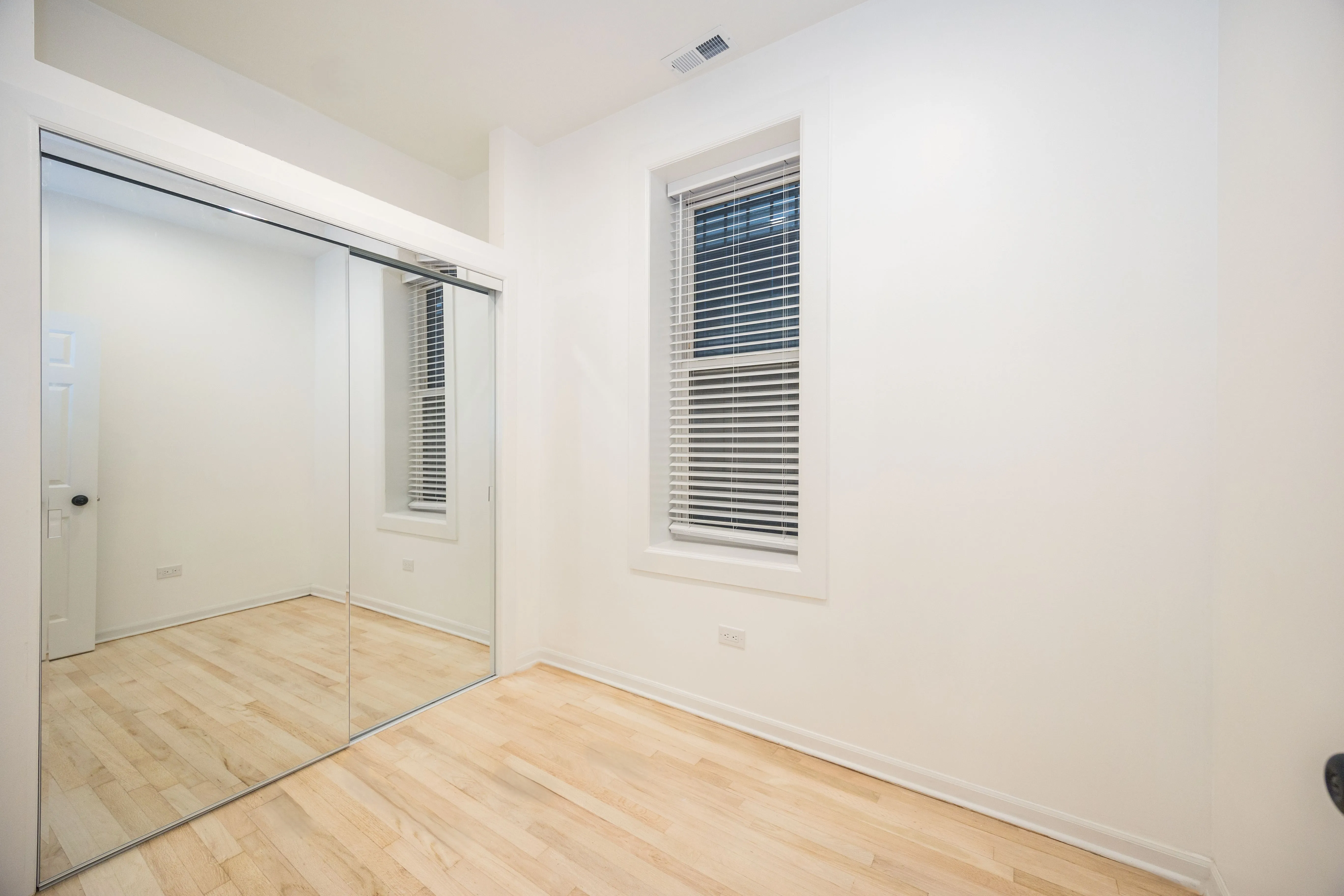 1247 N Cleaver St   60642 60642-unit#R-Chicago-IL