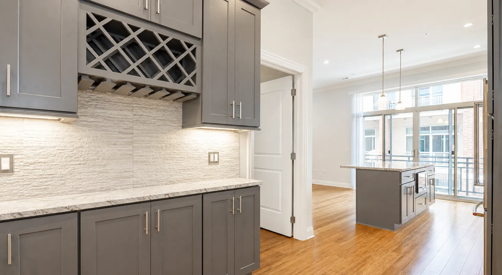 1050 W Monroe St   60607 60607-unit#221-Chicago-IL