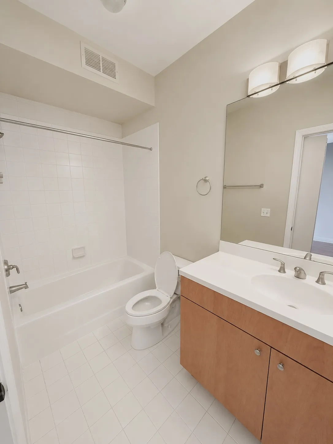 565 W Quincy St   60661 60661-unit#1411-Chicago-IL