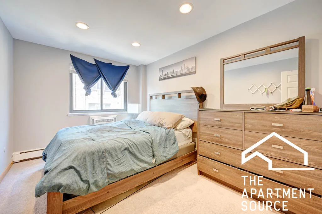 607 W Wrightwood Ave   60614 60614-unit#313-Chicago-IL