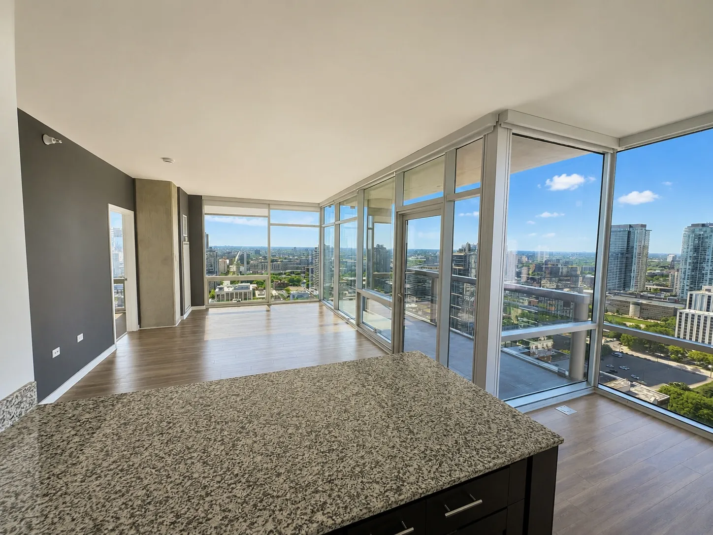 805 N La Salle Dr   60610 60610-unit#404-Chicago-IL