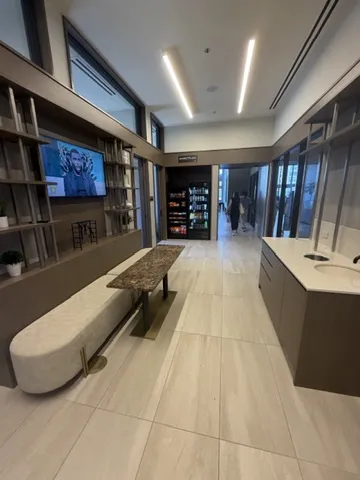 369 W Grand Ave   60654 60654-unit#1302-Chicago-IL