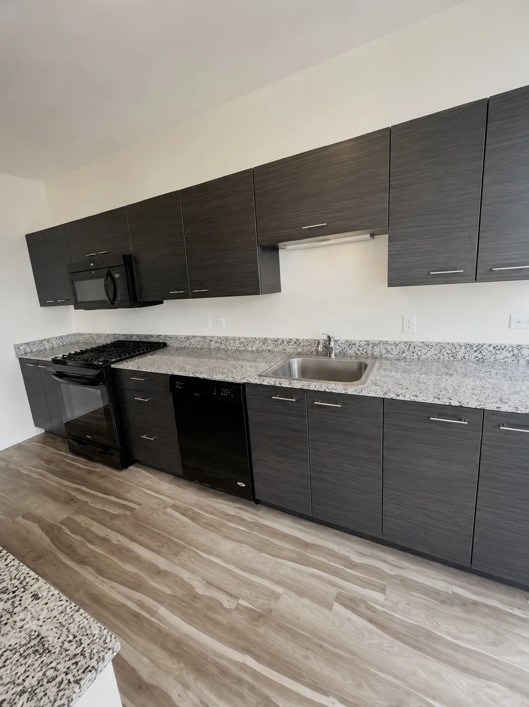 805 N La Salle Dr 60610 60610-unit#404-Chicago-IL