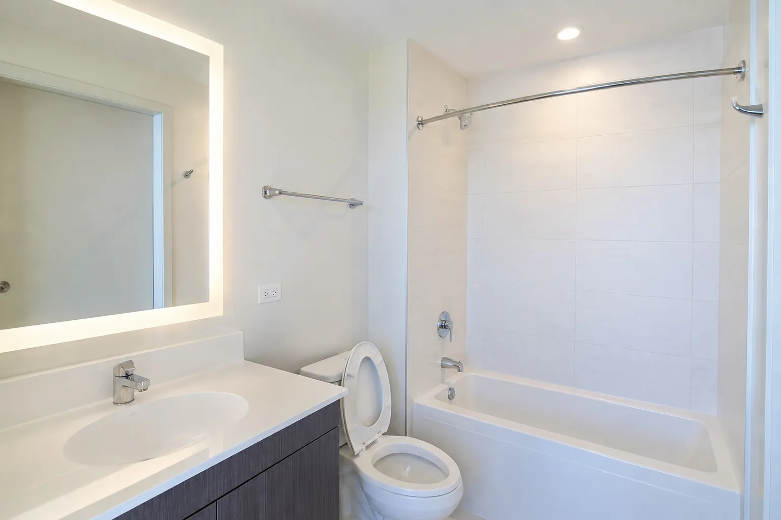 811 W Agatite Ave 60640 60640-unit#1903-Chicago-IL
