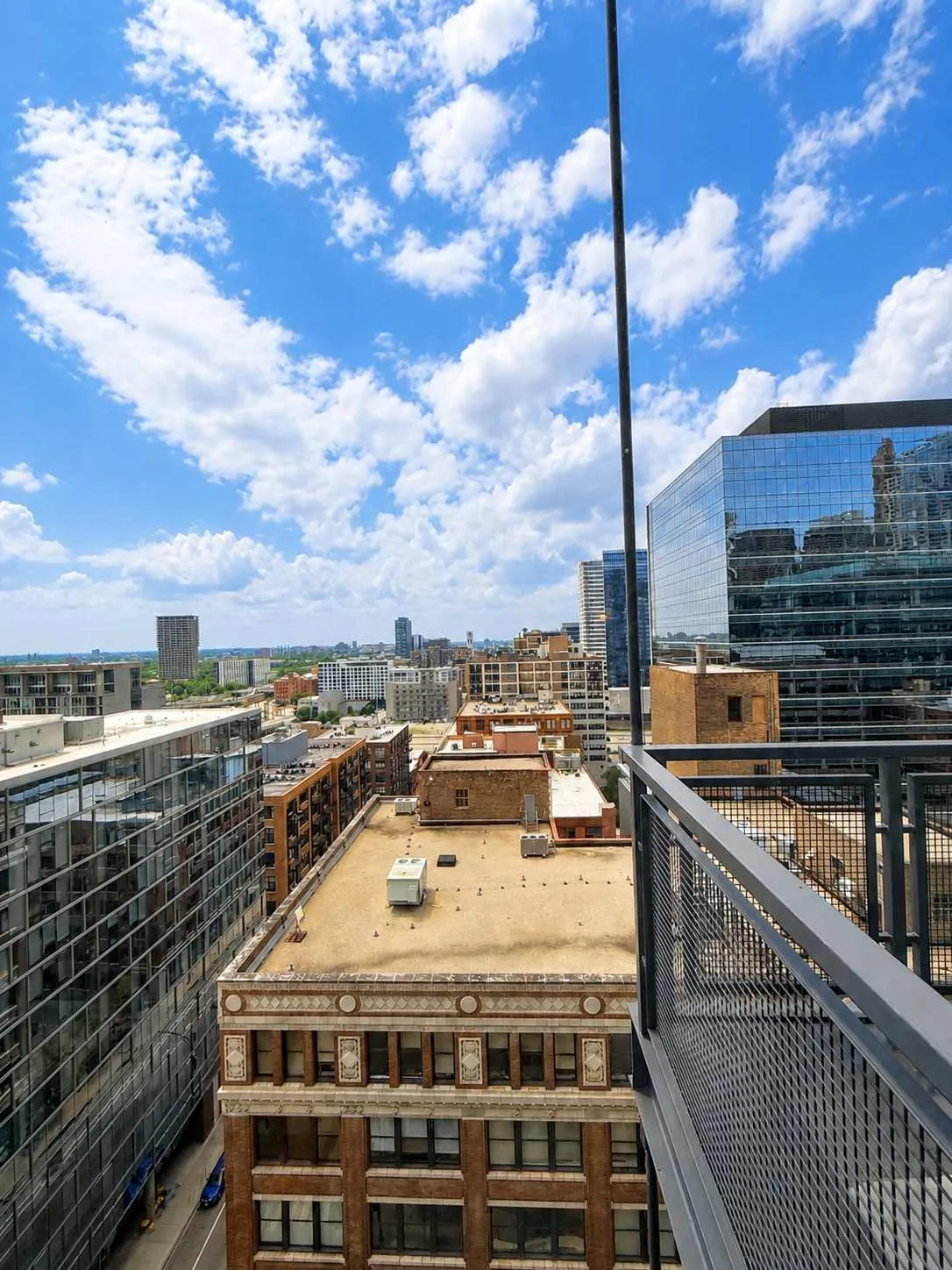 565 W Quincy St   60661 60661-unit#1411-Chicago-IL