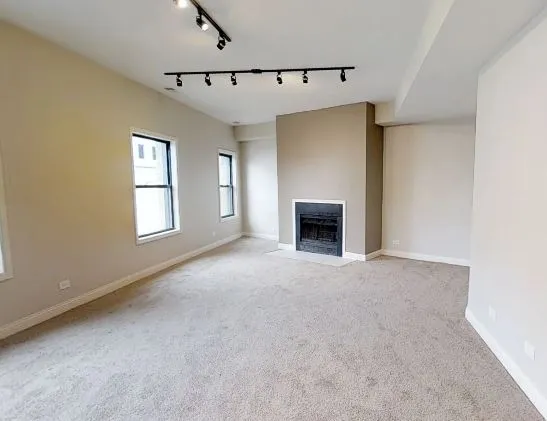 3180 N Clark St   60657 60657-Belmont Court-unit#G4-Chicago-IL