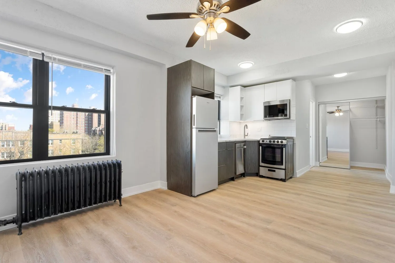 6026 N Winthrop Ave 60660 60660-The Fleetwood -unit#2D-Chicago-IL