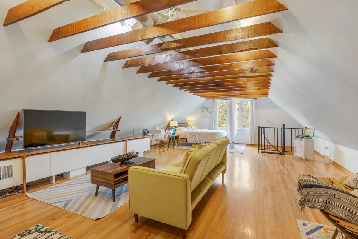 3809 N Kenmore Ave   60613 60613-Kenmore-Chicago-IL