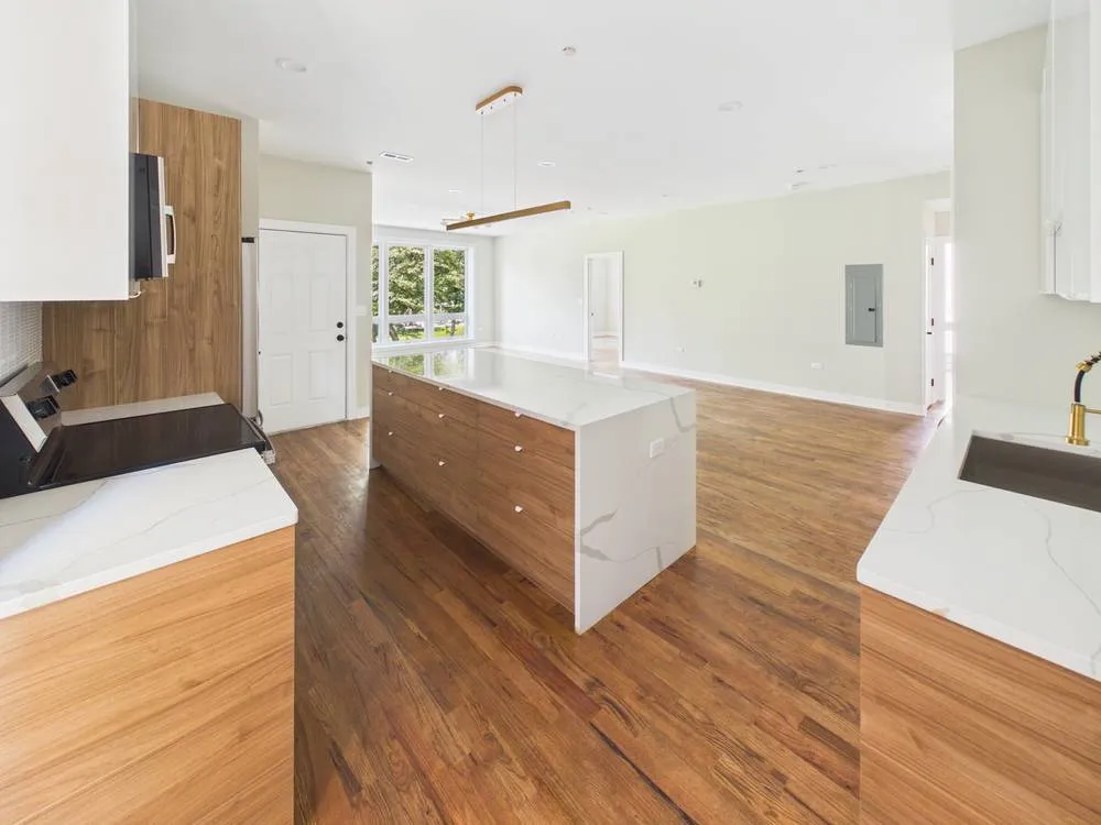 2839 W 24th Blvd 60623 60623-unit#1F-Chicago-IL
