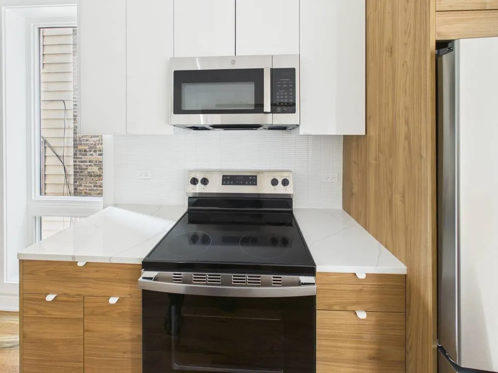 2839 W 24th Blvd   60623 60623-unit#1F-Chicago-IL
