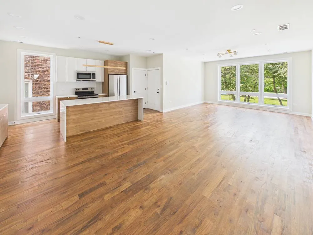 2839 W 24th Blvd   60623 60623-unit#1F-Chicago-IL