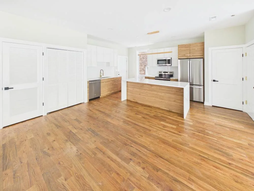 2839 W 24th Blvd   60623 60623-unit#1F-Chicago-IL