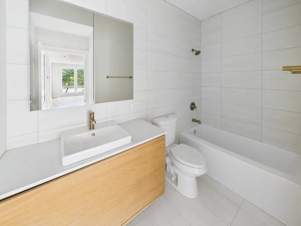 2839 W 24th Blvd   60623 60623-unit#1F-Chicago-IL
