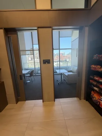 369 W Grand Ave   60654 60654-unit#1302-Chicago-IL