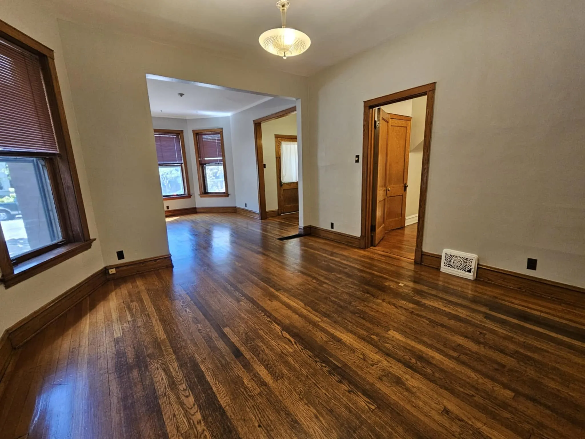 3727 N WAYNE AVE 60613-unit#1-Chicago-IL