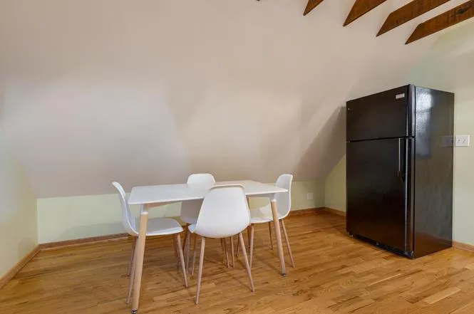 3809 N Kenmore Ave   60613 60613-Kenmore-Chicago-IL