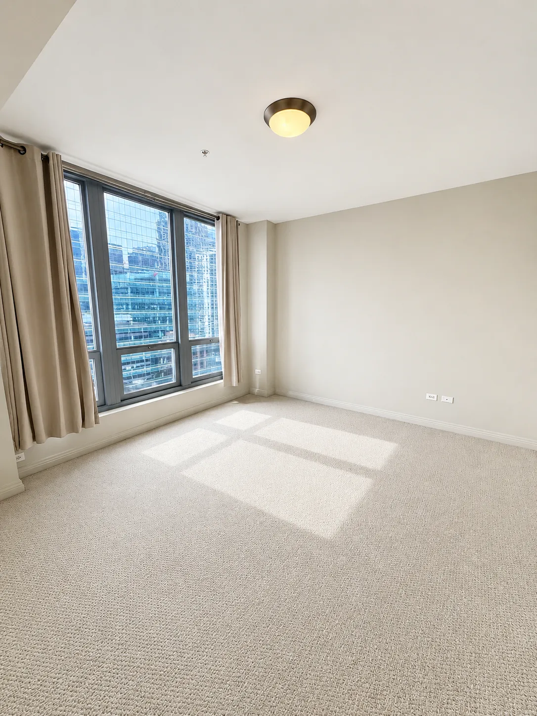 565 W Quincy St   60661 60661-unit#1411-Chicago-IL