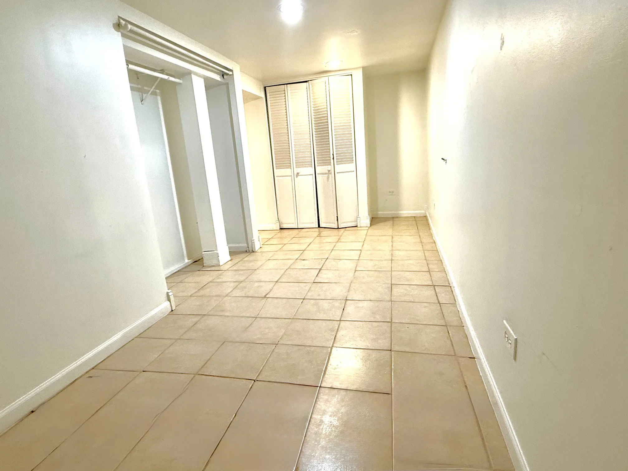 3027 N Clybourn Ave   60618 60618-unit#G-Chicago-IL