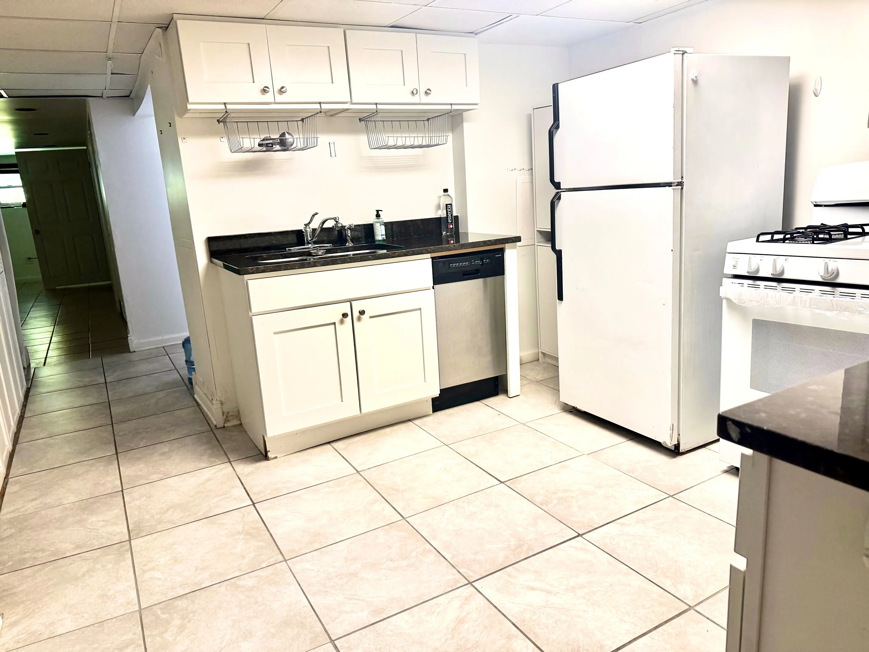 3027 N Clybourn Ave   60618 60618-unit#G-Chicago-IL
