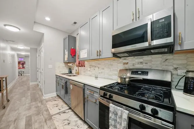 1239 N Rockwell St   60622 60622-unit#GR-Chicago-IL