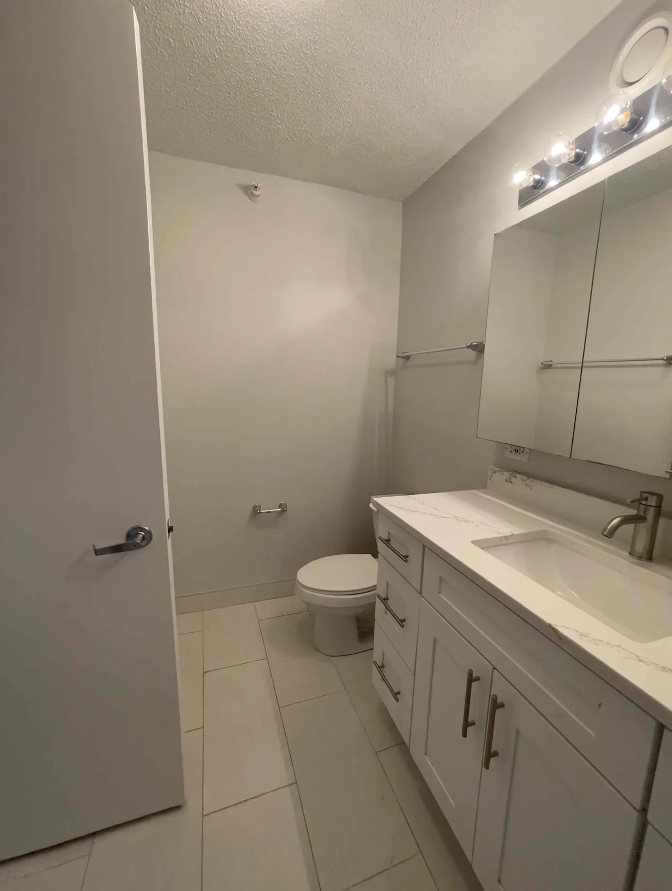 540 N Dearborn St   60610 60610-unit#2409-Chicago-IL