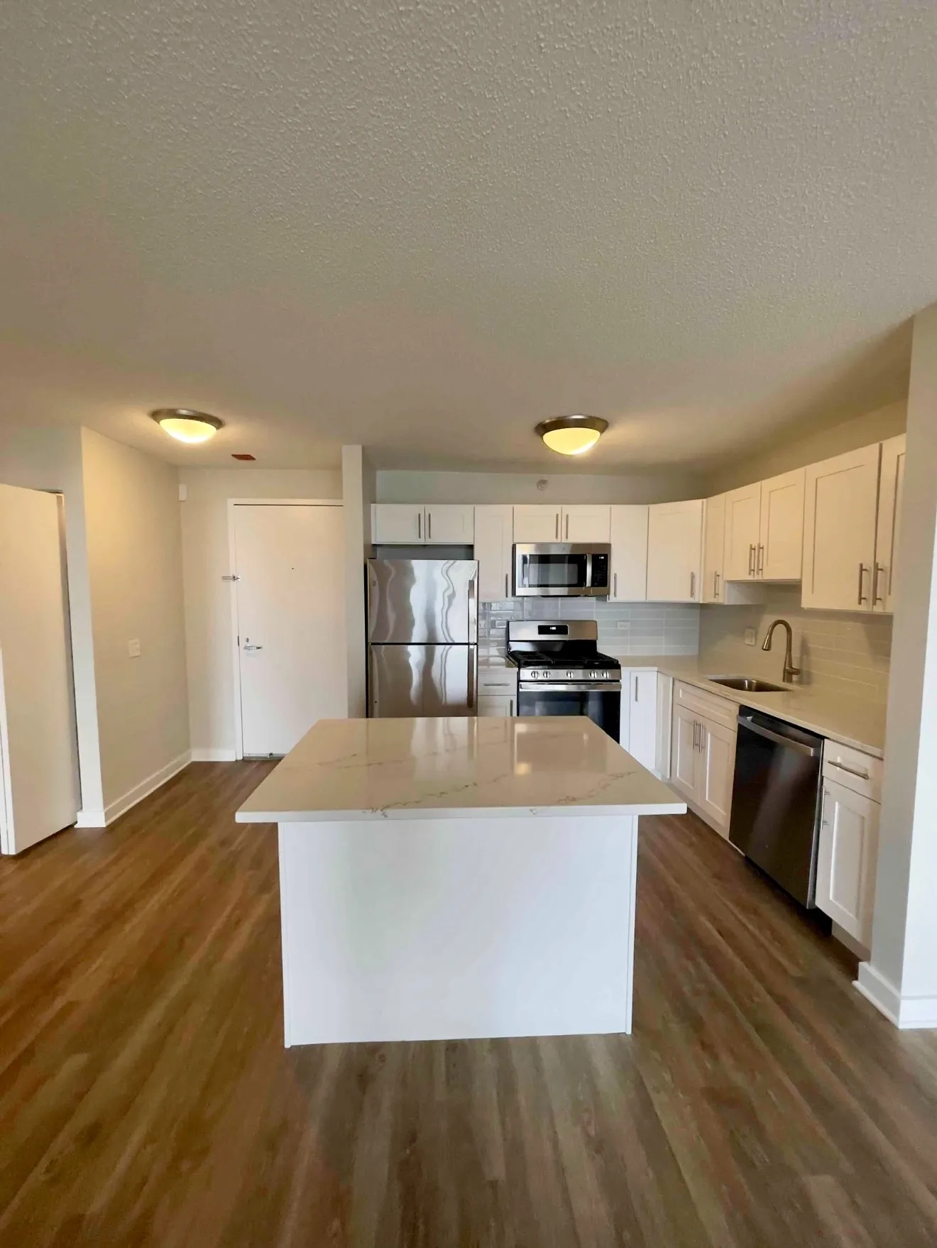 540 N Dearborn St   60610 60610-unit#2409-Chicago-IL