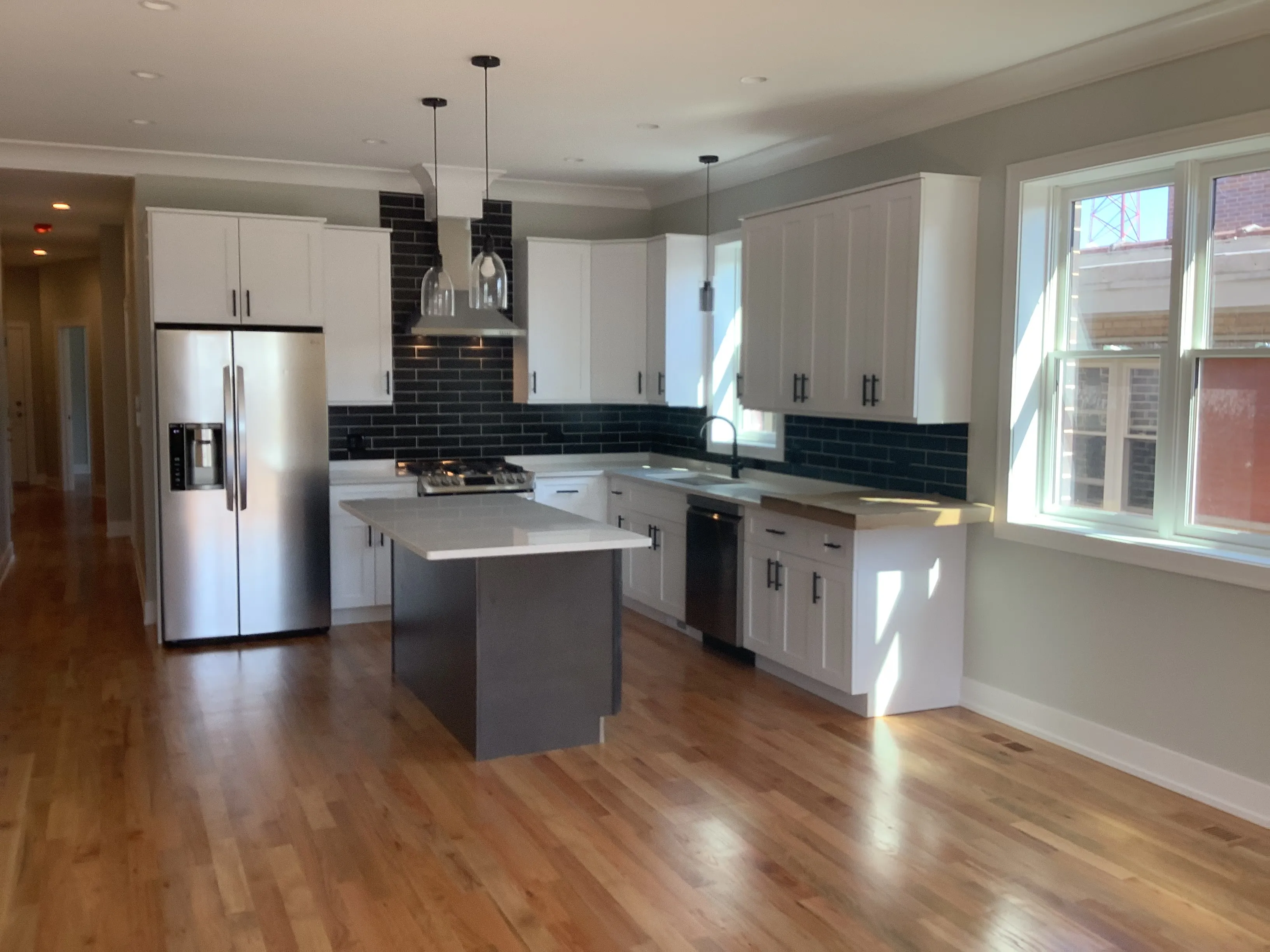 5522 W Higgins Ave   60630 60630-Higgins 7-unit#2E-Chicago-IL