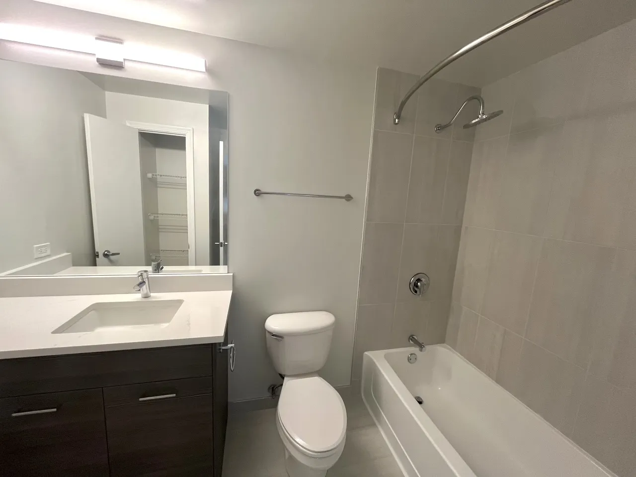300 N Canal St 60606 60606-unit#1210-Chicago-IL